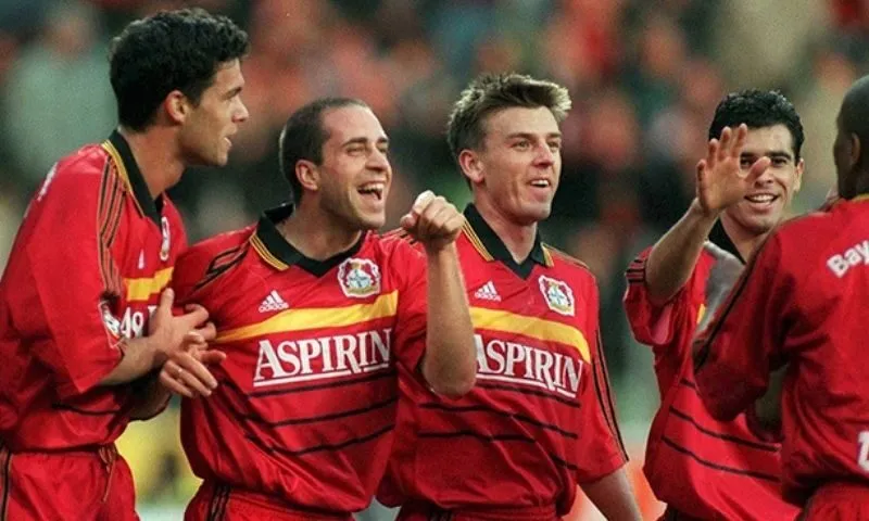 Bài học kinh nghiệm từ Bayer Leverkusen 1998